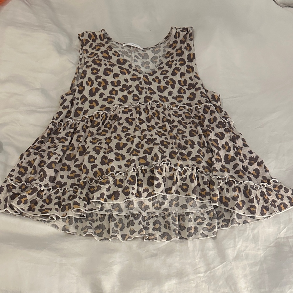 Leopard Print Sleeveless Ruffle Top